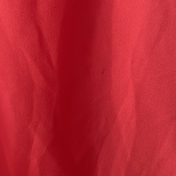 Express sleeveless blouse - Picture 3 of 9